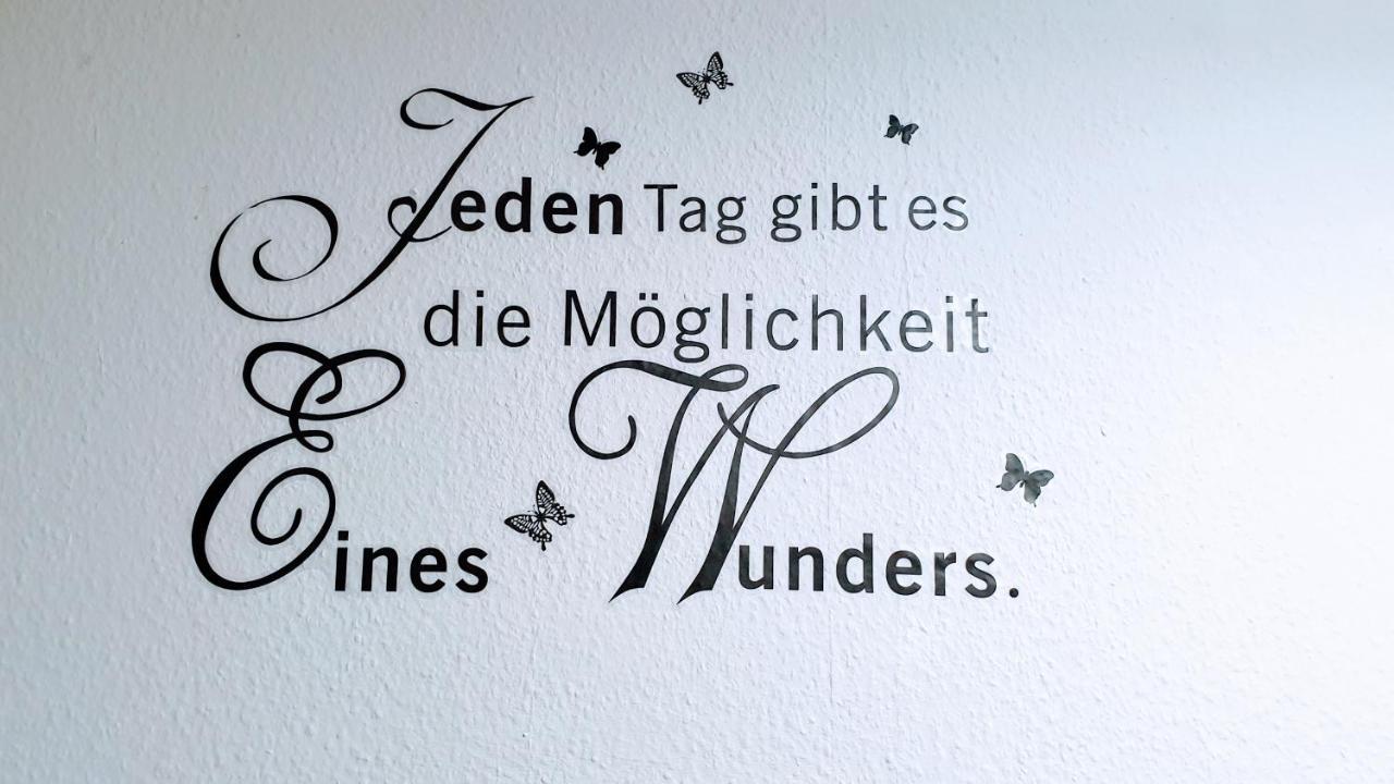 Budget Rooms In Halle With Shared Bathroom, Free Wifi, Netflix & Ipad Dış mekan fotoğraf