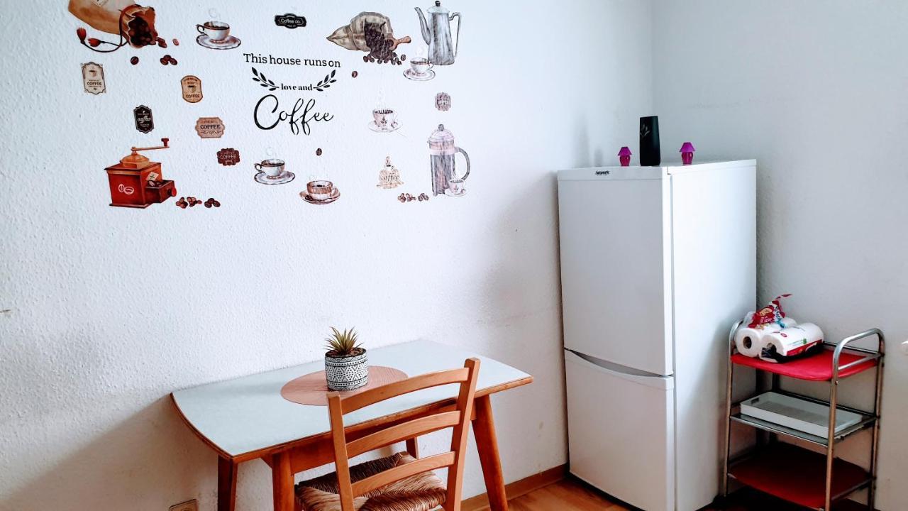 Budget Rooms In Halle With Shared Bathroom, Free Wifi, Netflix & Ipad Dış mekan fotoğraf