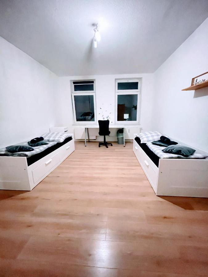 Budget Rooms In Halle With Shared Bathroom, Free Wifi, Netflix & Ipad Dış mekan fotoğraf